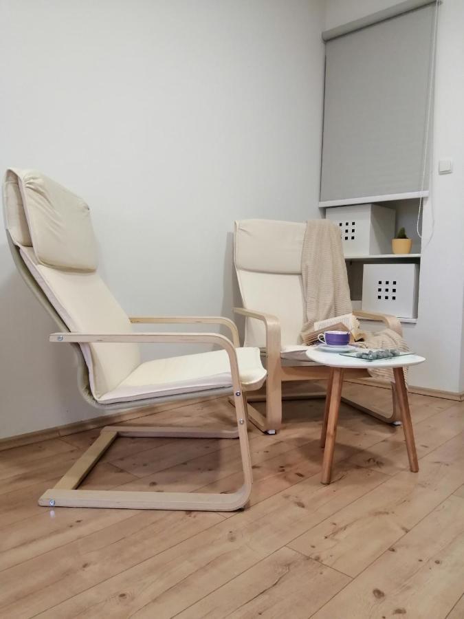 Studio Apartman "Nicole" พูลา ภายนอก รูปภาพ